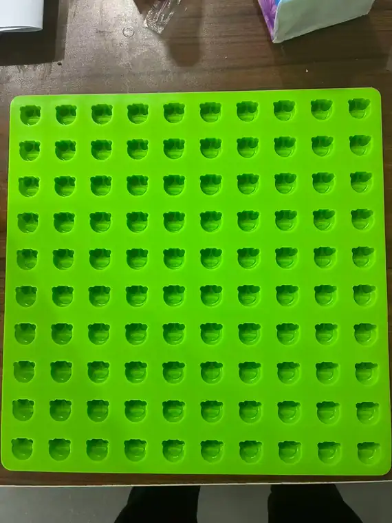 100-Cavity Face Expression Mold food-contact silicone gummy mold