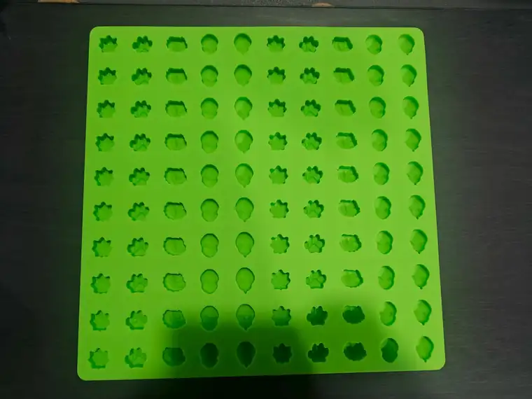 Alien Dog Head Mold food-contact silicone gummy mold